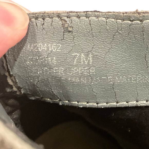 ME TOO Gray Suede Leather 3" Wedge Side Zip Bootie 7 - Picture 8 of 8